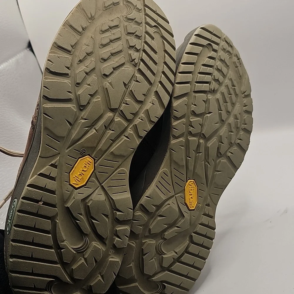 Chaco Torlan Bulloo Mudslide Brown Suede Leather Outdoor shoes Size 7.5